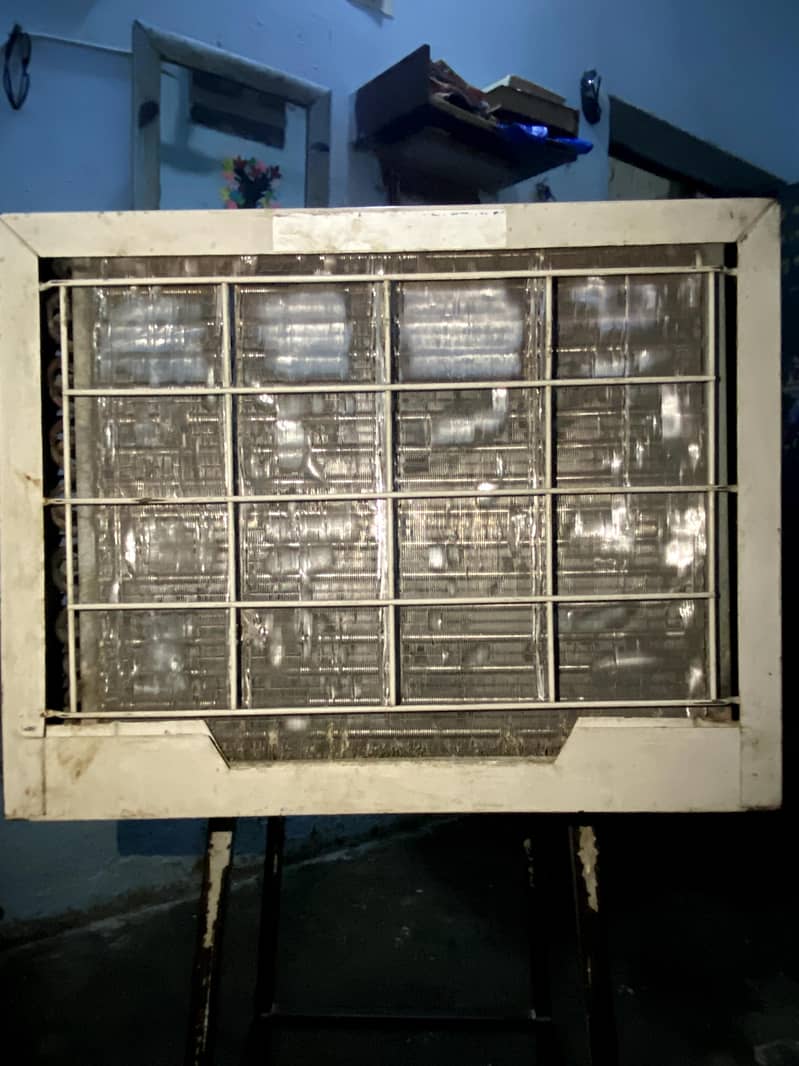 good condition AC 1