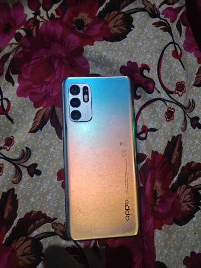 OPPO Reno6