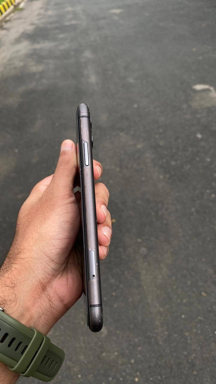 Apple iPhone 11 2