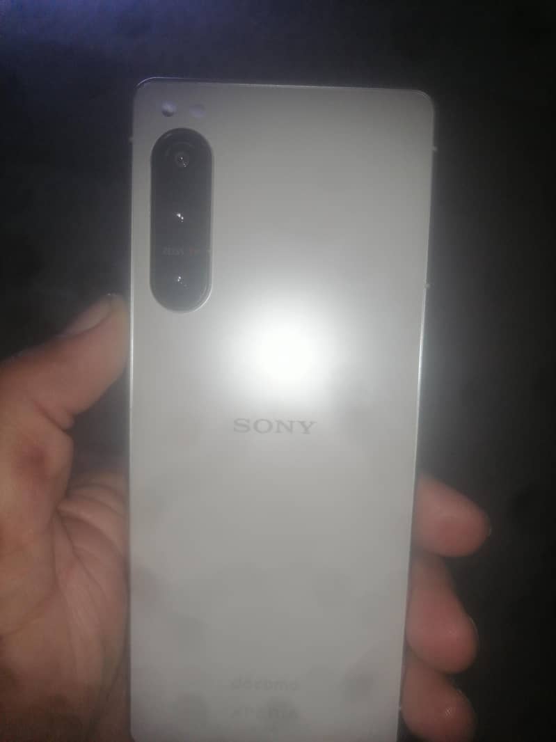 Sony 5 1