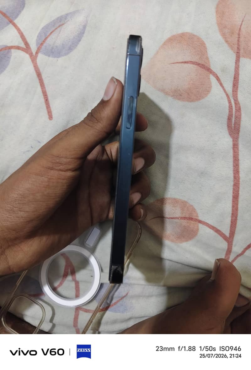 Apple iPhone 12 Pro 2
