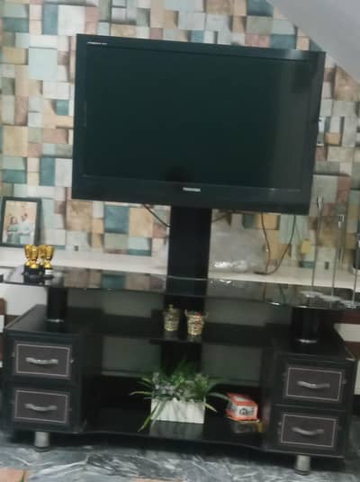 LCD table