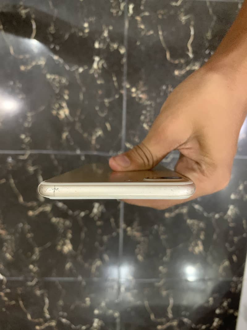Apple iPhone 7 Plus 3