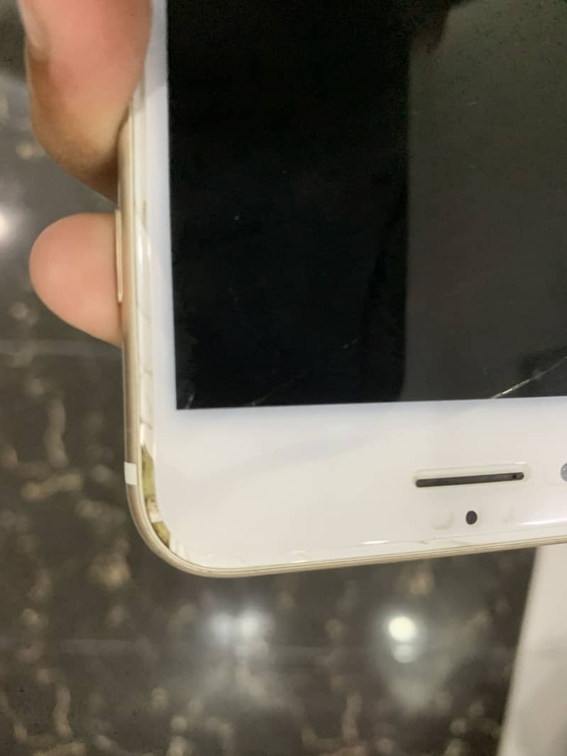Apple iPhone 7 Plus 6