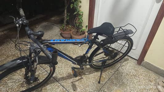 Caspin bicycle, just 2 rides used, only face to face deals.
