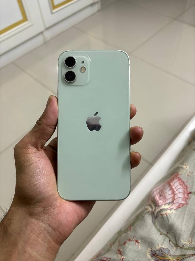 Apple iPhone 12 0