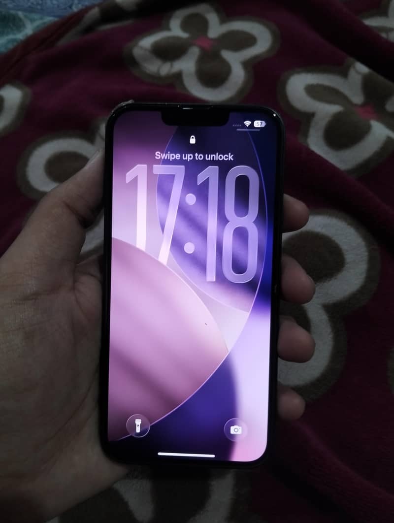 Apple iPhone 13 2