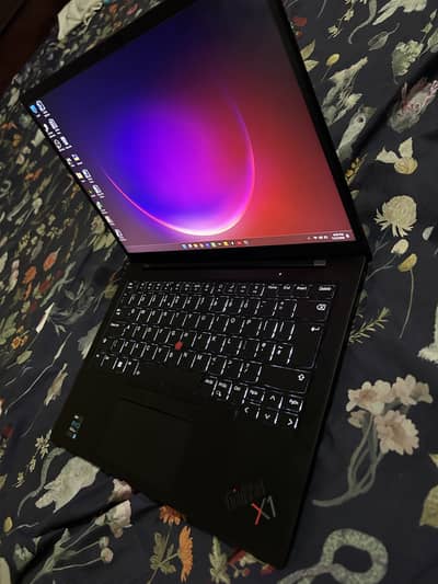 Lenovo ThinkPad X1 Carbon Gen9 i7 11th Generation 16GB 512GB SSD
