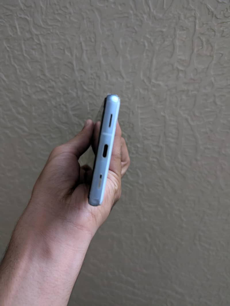 Google Pixel 7a 3