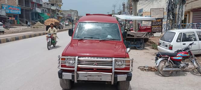 Mitsubishi Pajero 1985