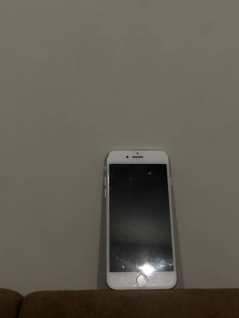Apple iPhone 8 1