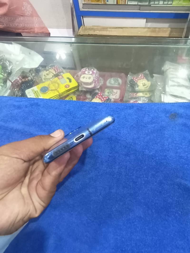 One Plus 7T 4