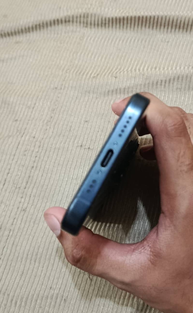 Iphone 15 pro 4