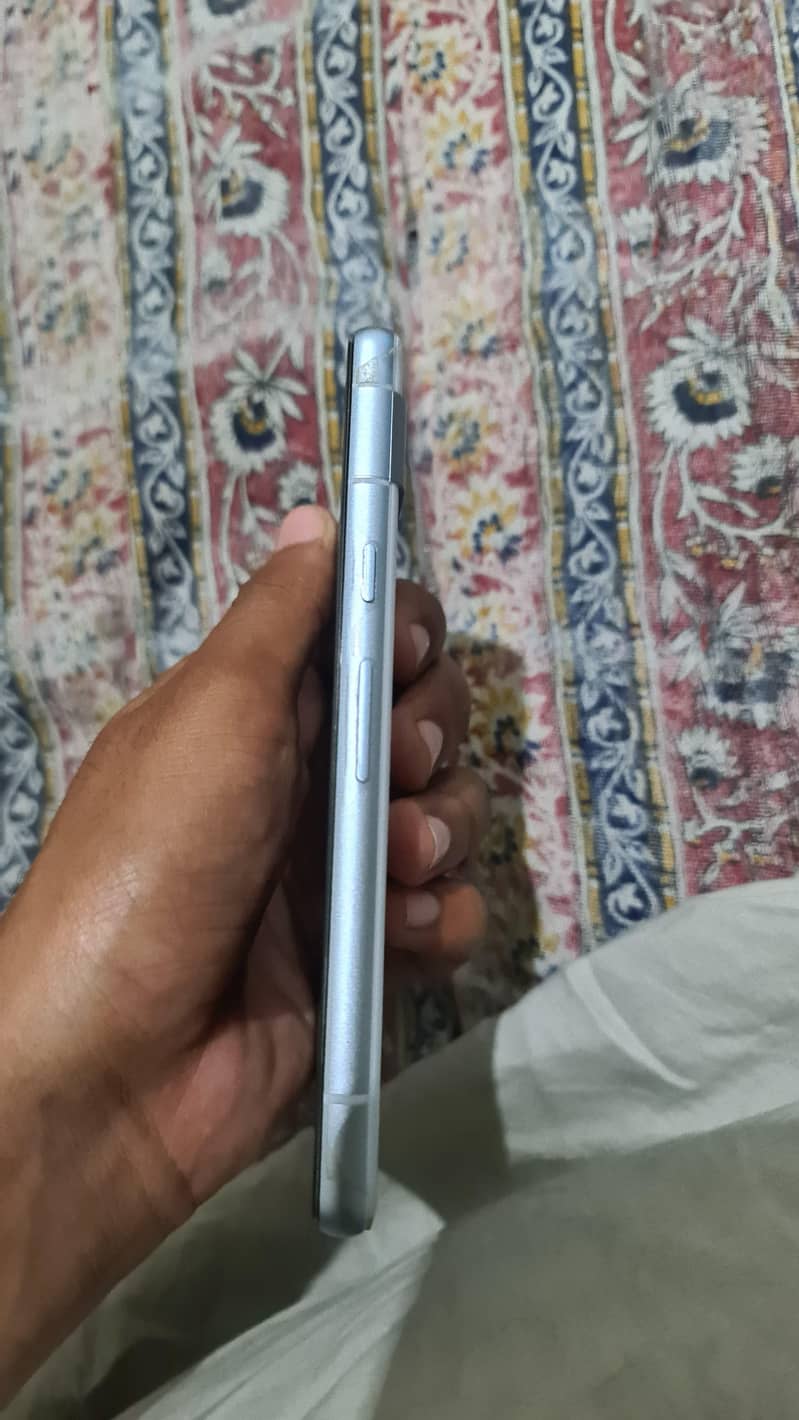 Google Pixel 7a 3