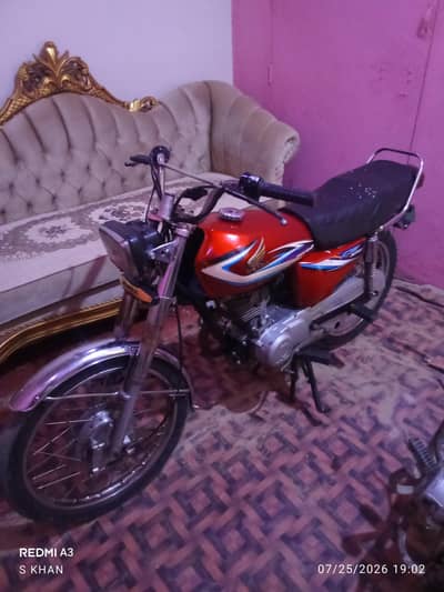 125 bike best condition 10.10 +92 322 2856672