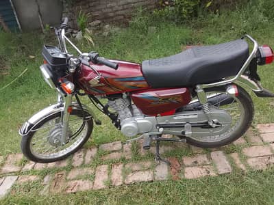 Honda 25/26 neat & clean only 4500km drive one hand use