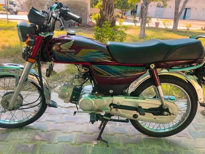 Honda CD 70 cc bike 2021 model argent for sale