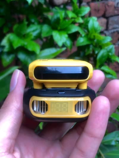 MEMO CX12 Mobile Cooling Fan With Detachargeable (2000 mAh ) Battery