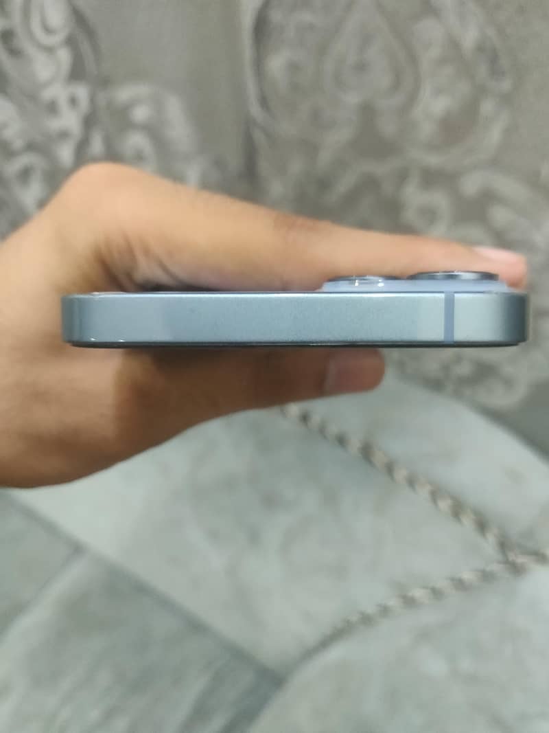 Apple iPhone 14 plus 3