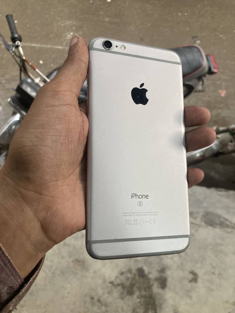 Apple iPhone 6 Plus 4