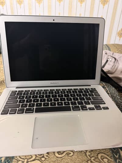 Macbook Air mid 2013 8/256gb