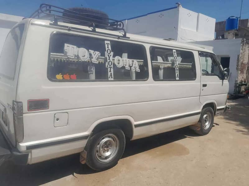 hiace van 2