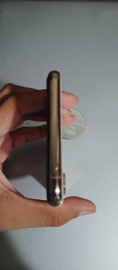 I phone xmax
