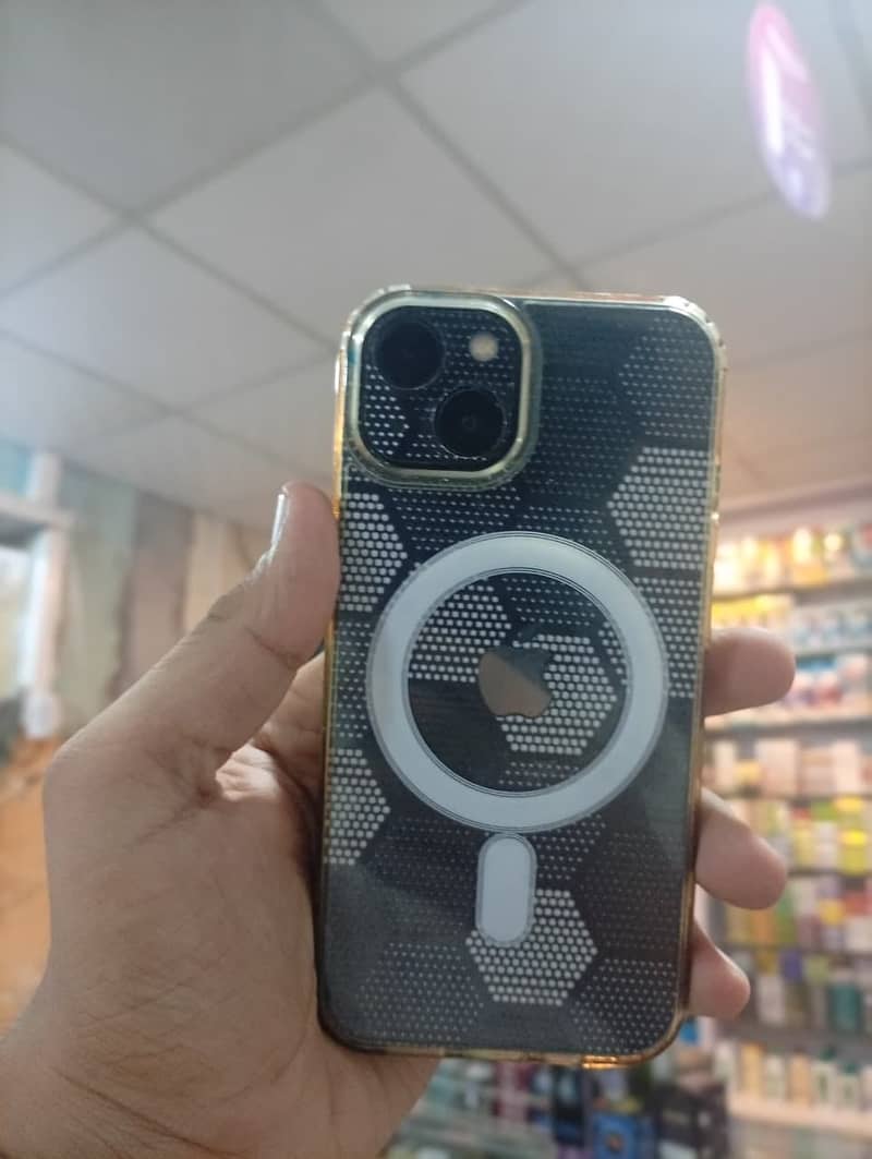 Apple iPhone 13 0