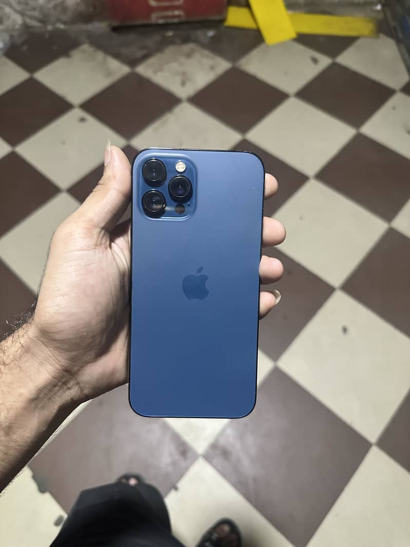 Iphone 12 pro max 1