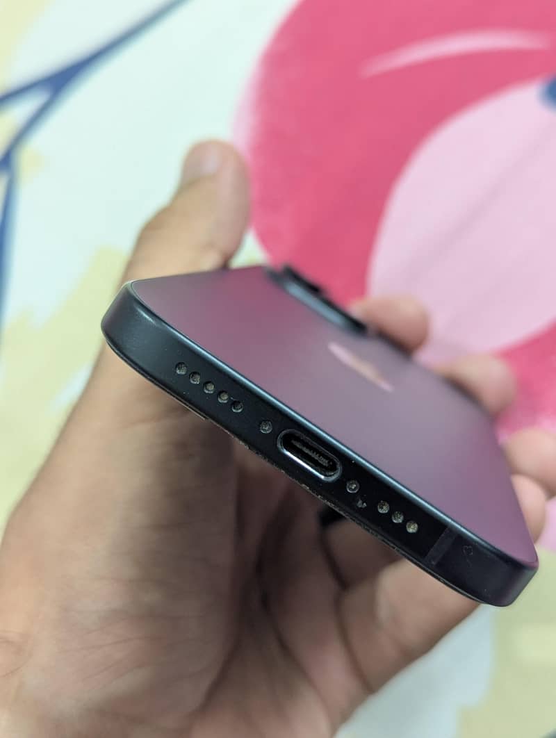 Apple iPhone 15 3