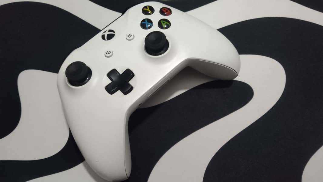 Xbox Controller 1 S 1