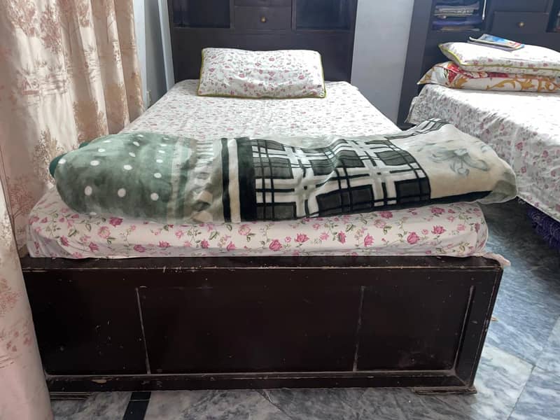 Local,used,solid wood 1