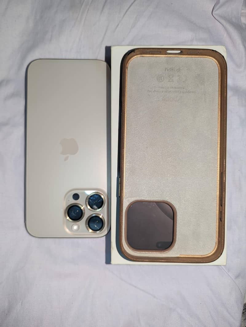 iPhone 16 Pro Max 8