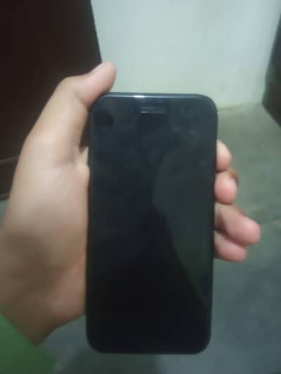 Apple iPhone SE