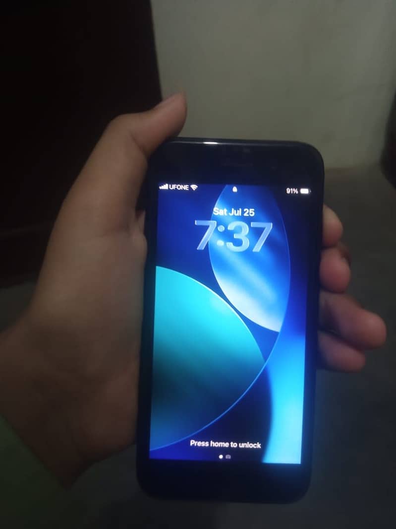 Apple iPhone SE 3