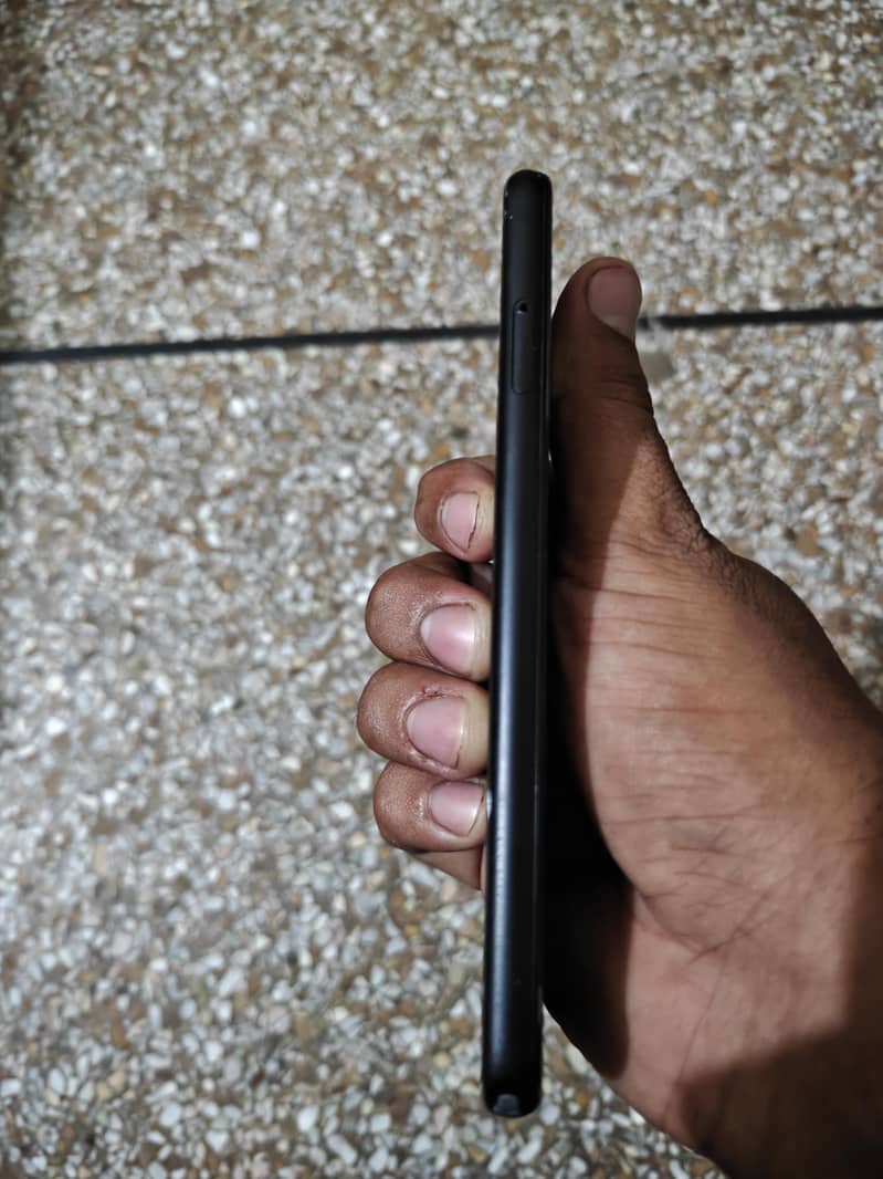 Google Pixel 4 3