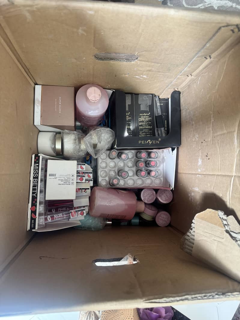 Makeup wholesale 2