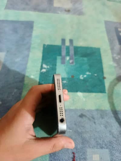 Apple iPhone 5s