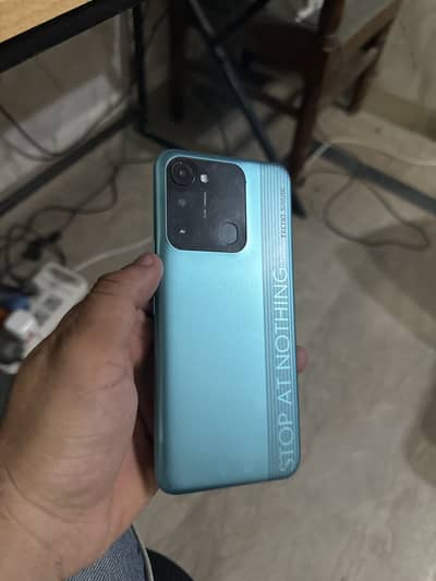 Tecno spark 8c