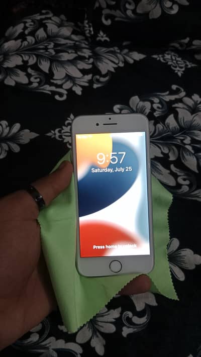 Apple iPhone 7