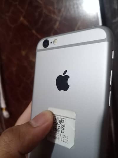 Apple iPhone 6S