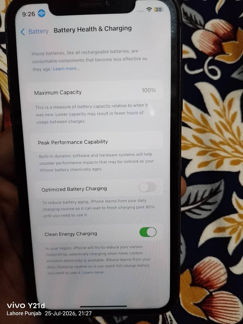 Apple iPhone 11 3