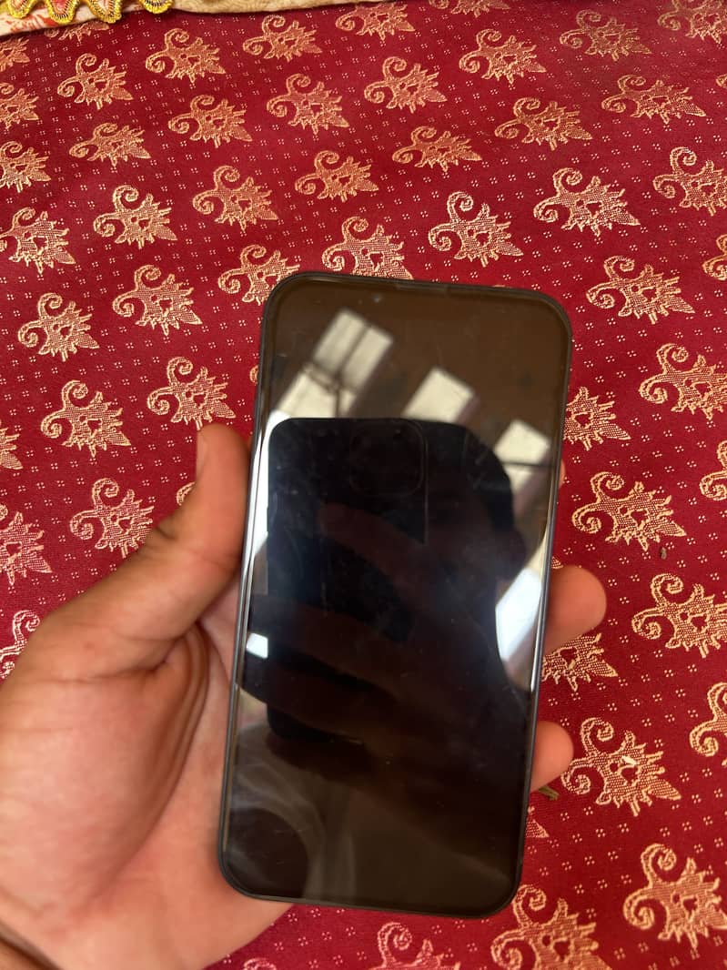 Apple iPhone 13 7