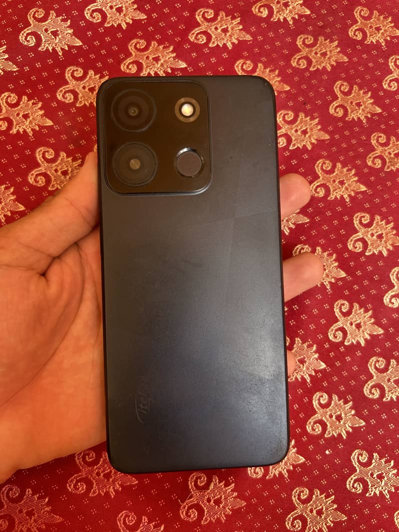 Apple iPhone 13 10