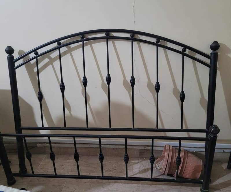 Iron bed set 3