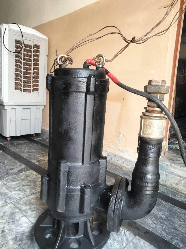 three face water pump 0