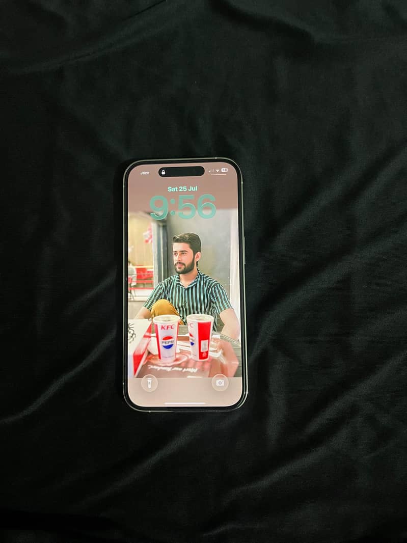 Apple iPhone 14 Pro 0