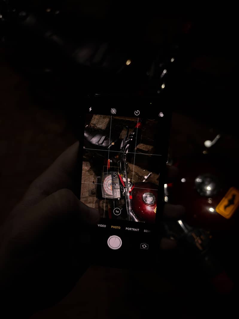 Apple iPhone X 4