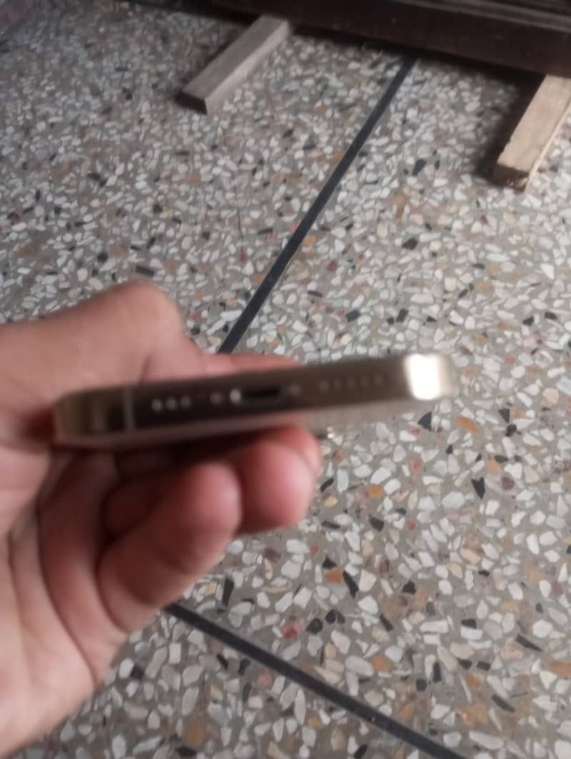 Apple iPhone 12 Pro 3