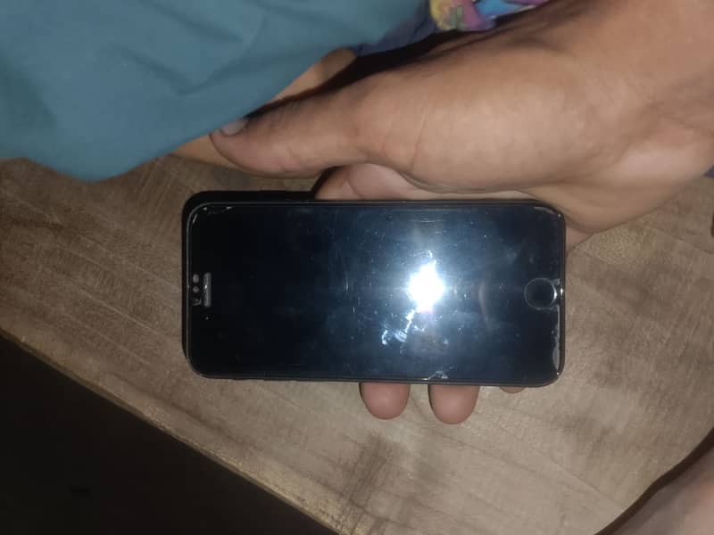 Apple iPhone SE 3
